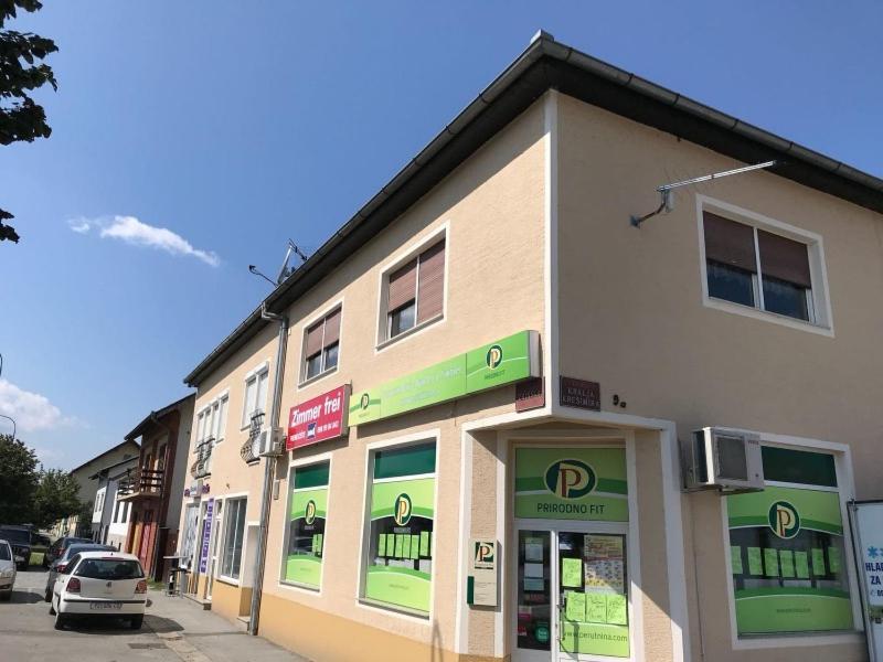 Sobe Zimmer Frei Pozega Bagian luar foto