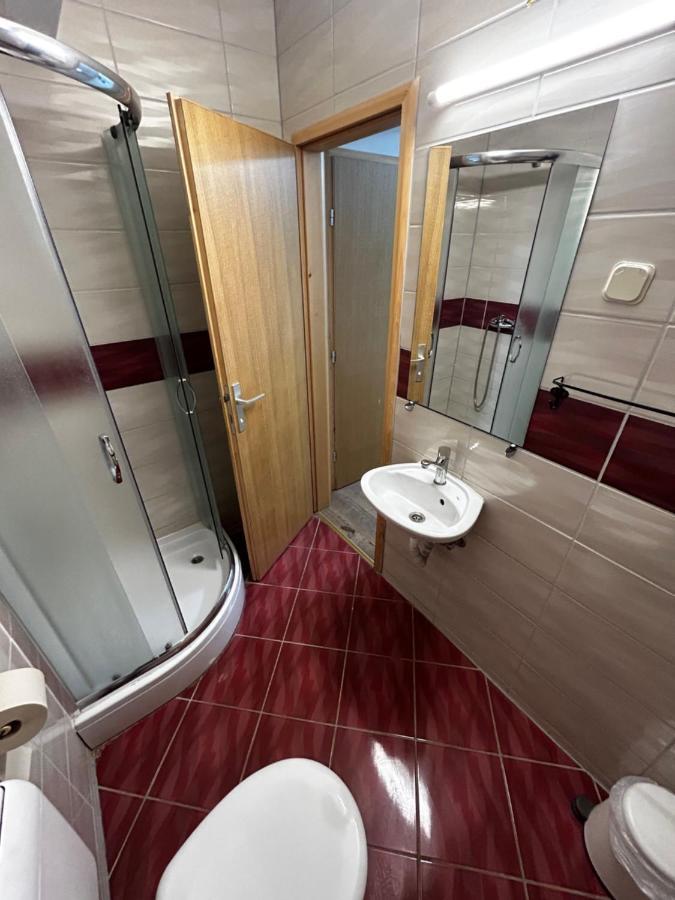 Sobe Zimmer Frei Pozega Bagian luar foto